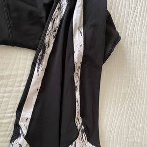 Calia Stylish Black and White Leggings